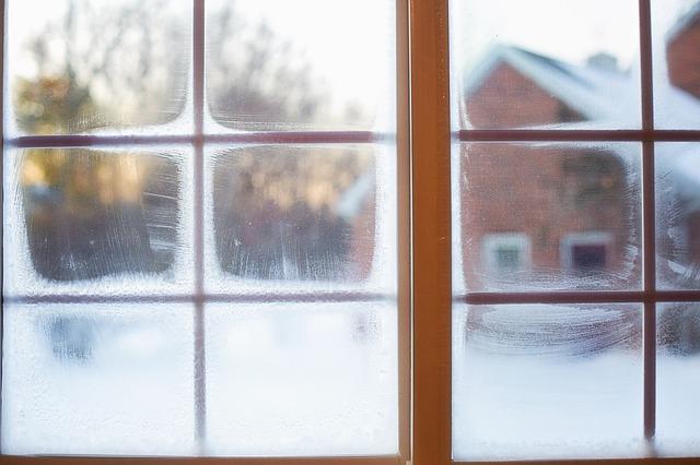 frost on window 637531 640